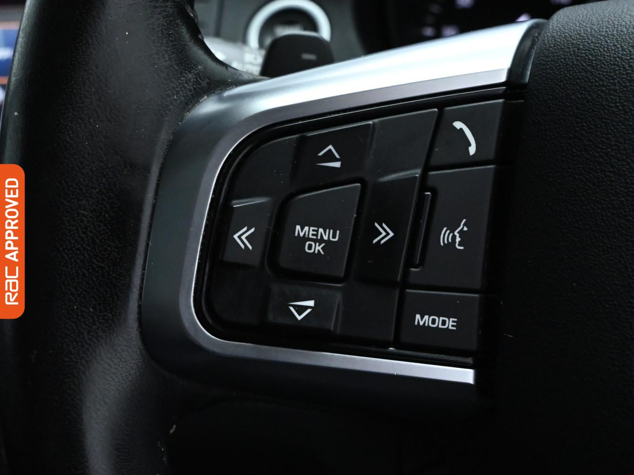 Used Land Rover Discovery Sport 2017 for sale - 75898889: Photo 25
