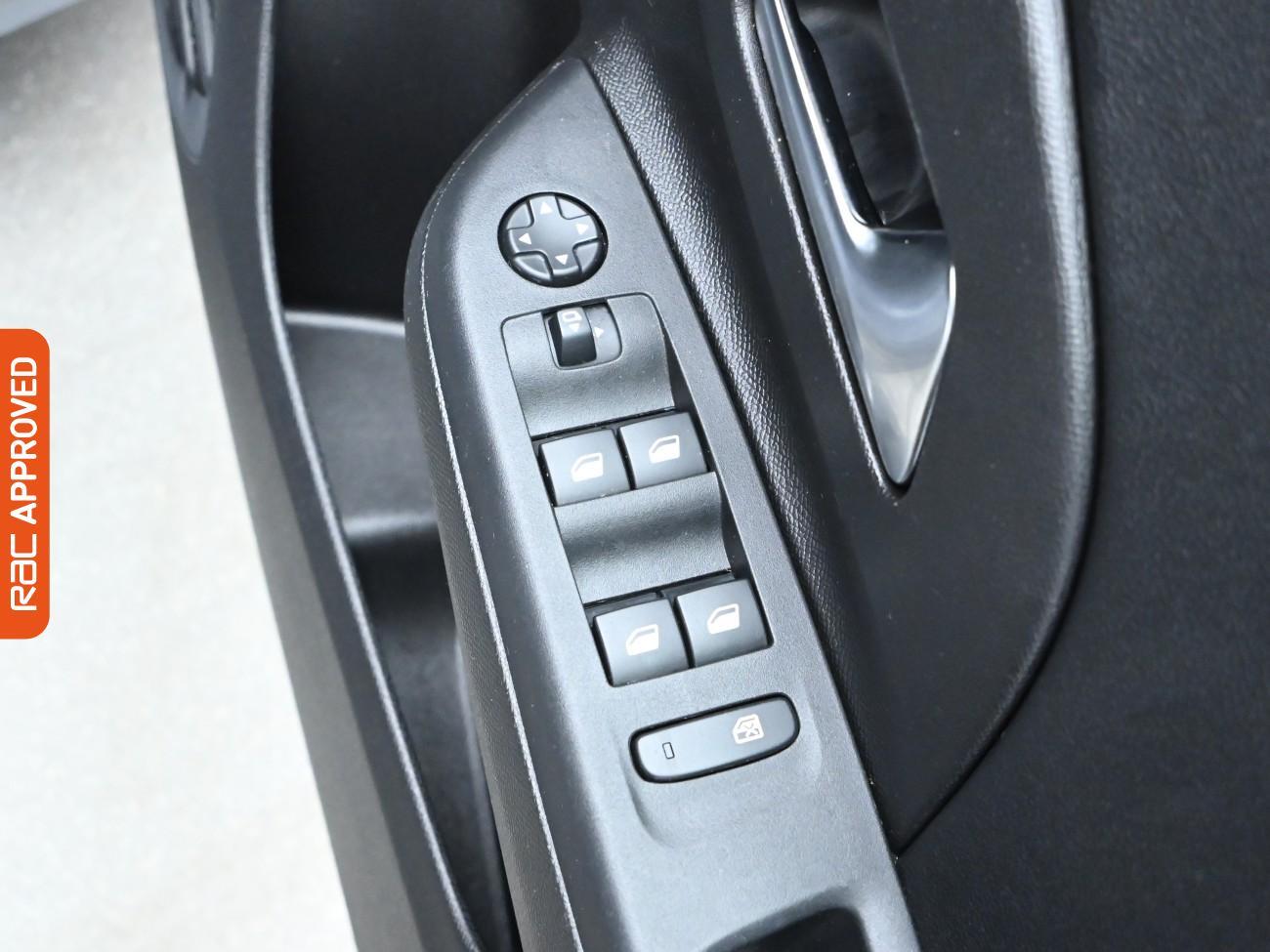 Used Vauxhall Corsa 2024 for sale - 75626404: Photo 25