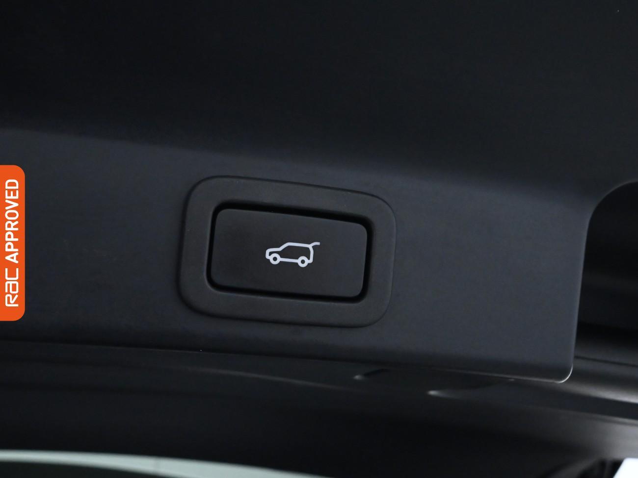 Used Jaguar F-Pace 2021 for sale - 76267958: Photo 16