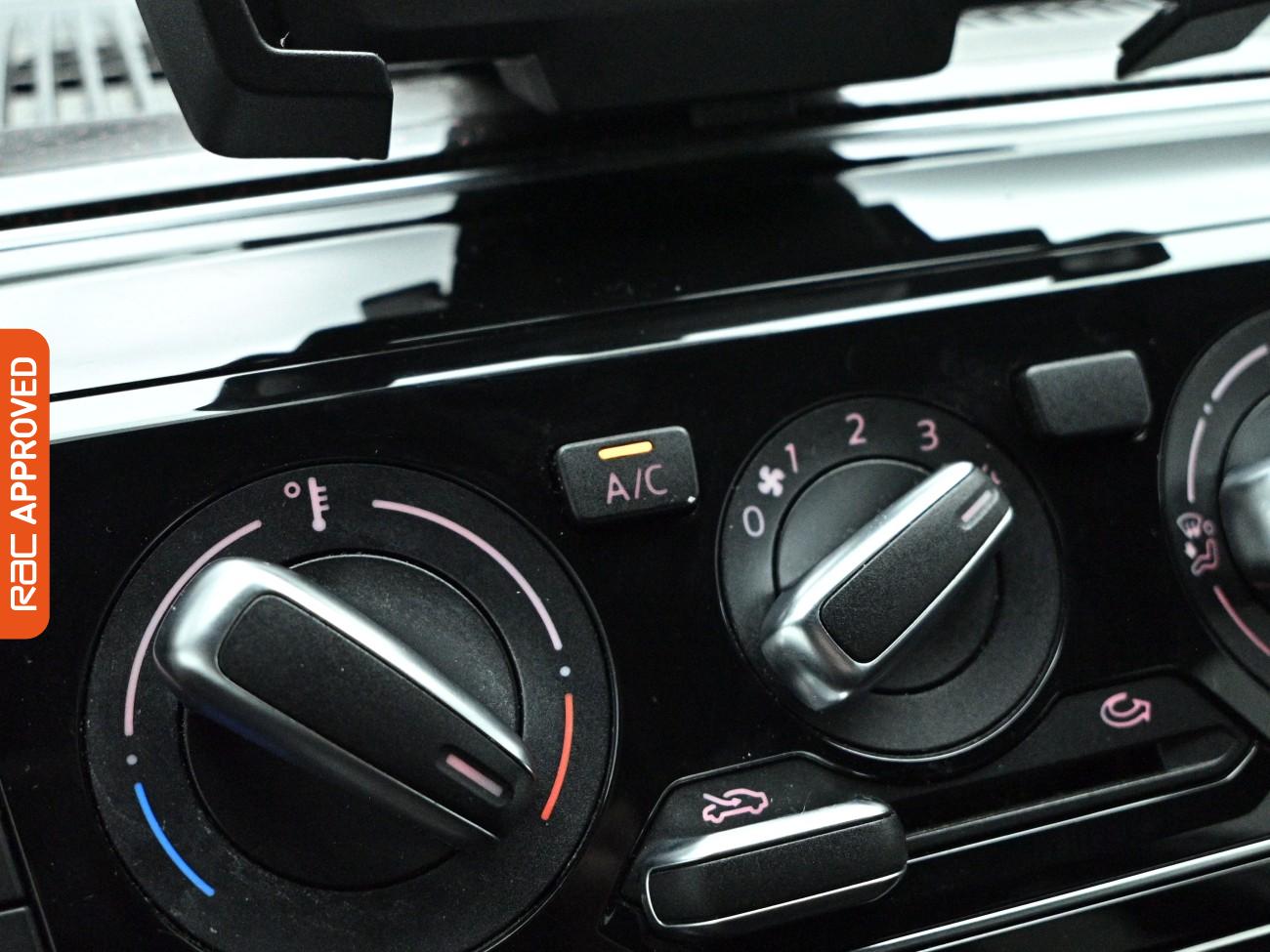 Used Volkswagen up! 2019 for sale - 78077315: Photo 16