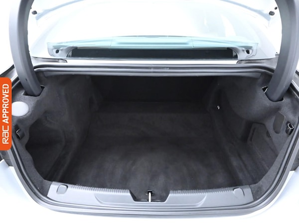 Used Jaguar XE 2019 for sale - 76115233: Photo 13