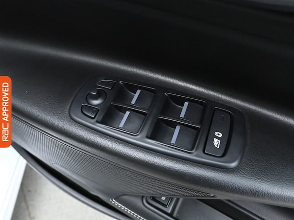 Used Jaguar XE 2019 for sale - 76115233: Photo 24