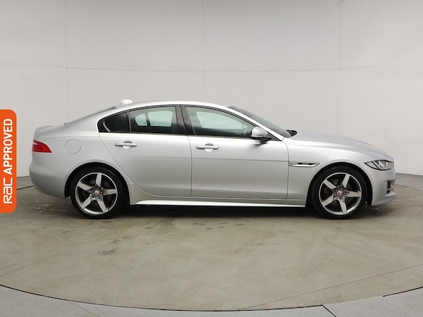 Used Jaguar XE 2019 for sale - 76115233: Photo 6