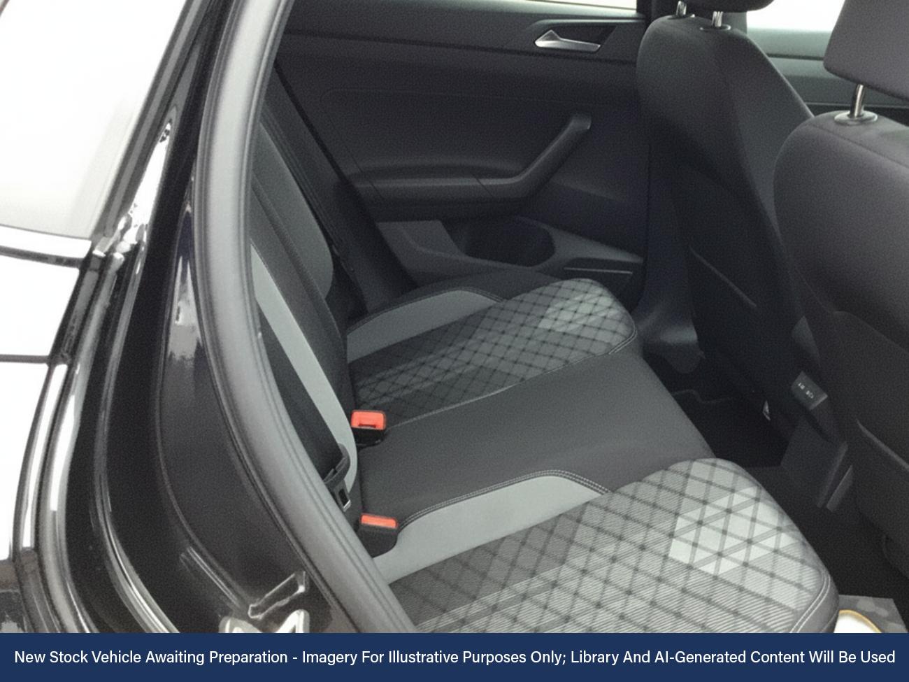 Used Volkswagen Polo 2023 for sale - 76697789: Photo 4