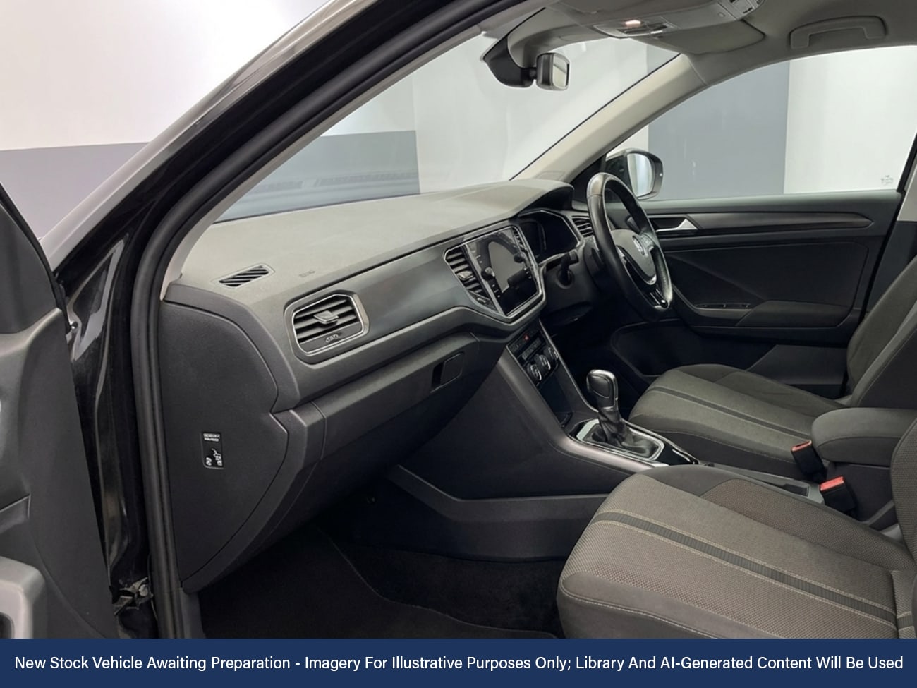 Used Volkswagen T-Roc 2019 for sale - 78091117: Photo 3