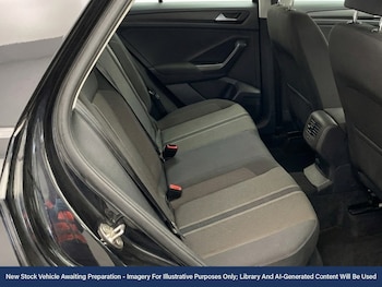 Used Volkswagen T-Roc 2019 for sale - 78091117: Photo