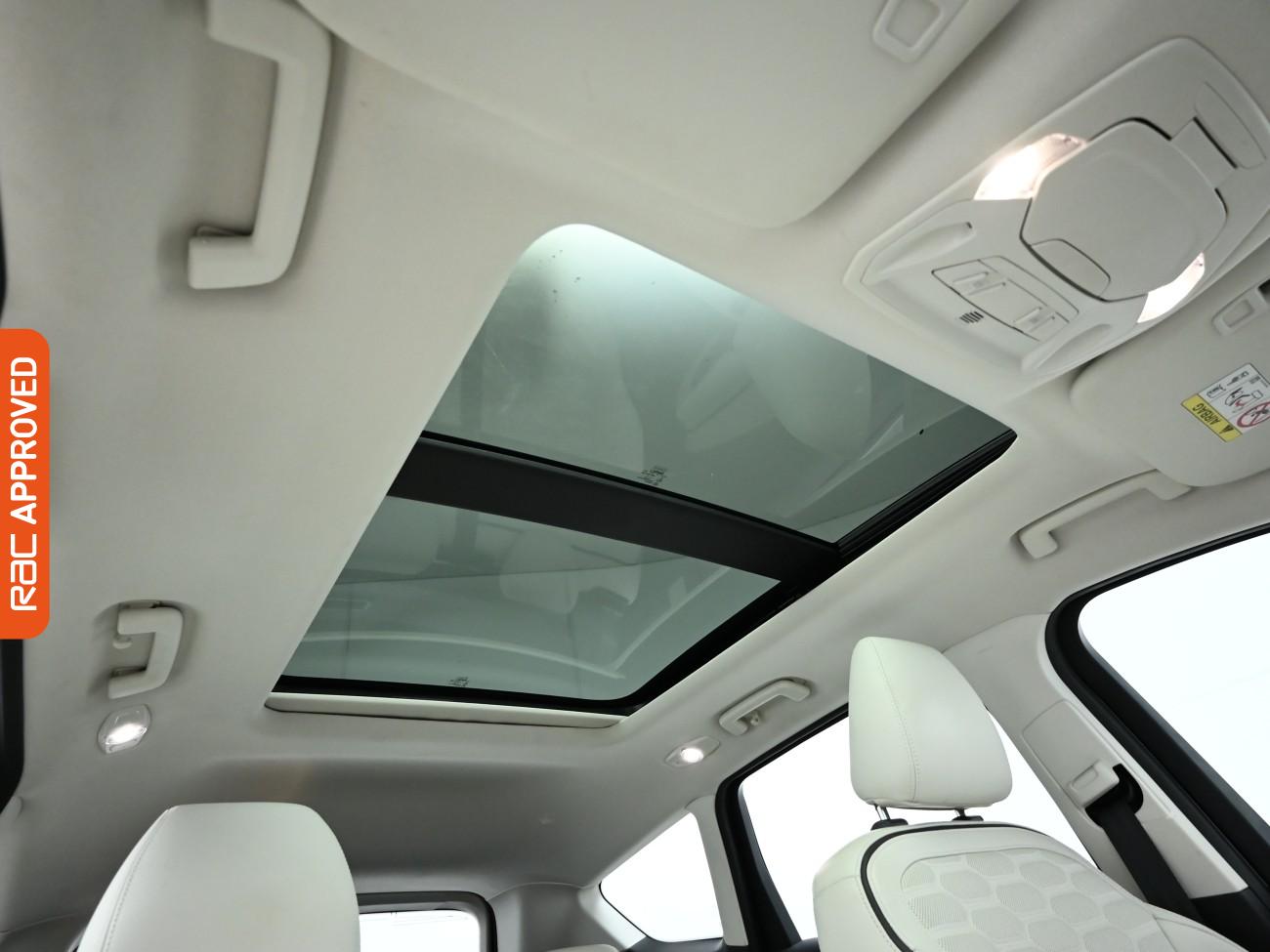 Used Ford Kuga 2018 for sale - 76316316: Photo 3