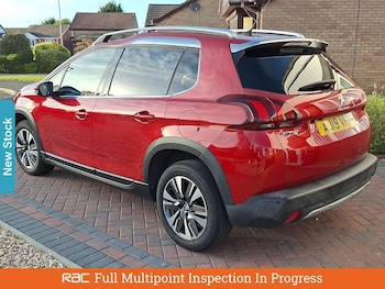 Used Peugeot 2008 2019 for sale - 76035324: Photo