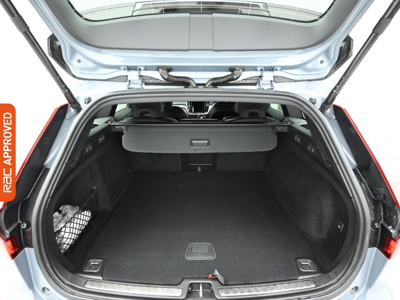 Used Volvo V60 2021 for sale - 76949585: Photo 28