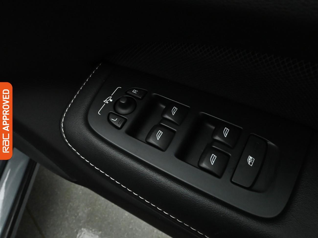 Used Volvo V60 2021 for sale - 76949585: Photo 29