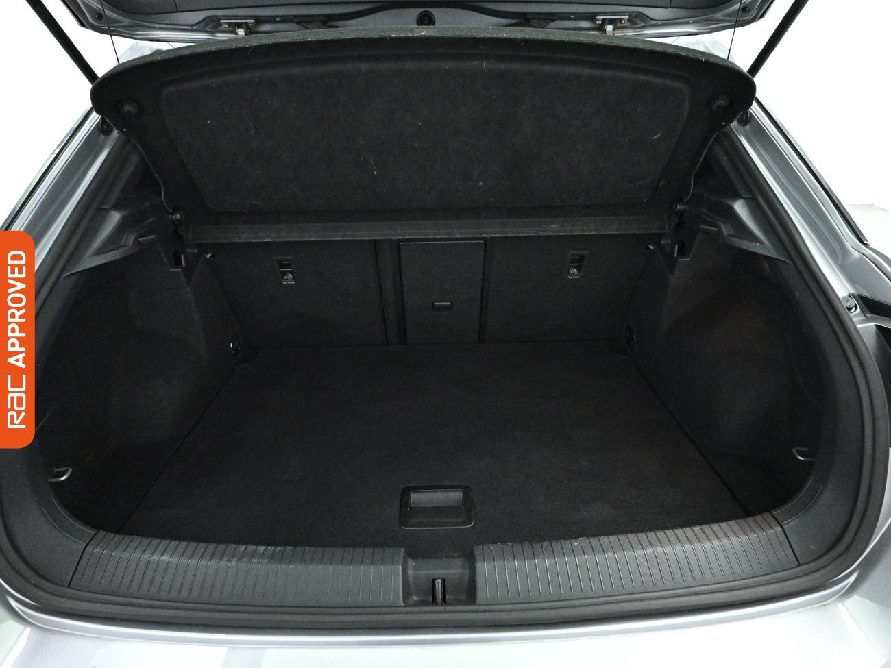 Used Volkswagen T-Roc 2023 for sale - 78111819: Photo 25