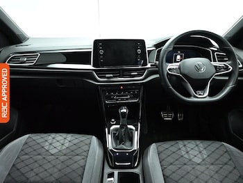 Used Volkswagen T-Roc 2023 for sale - 78111819: Photo