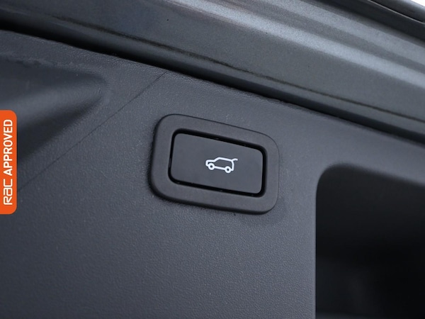 Used Land Rover Discovery Sport 2018 for sale - 75639441: Photo 14