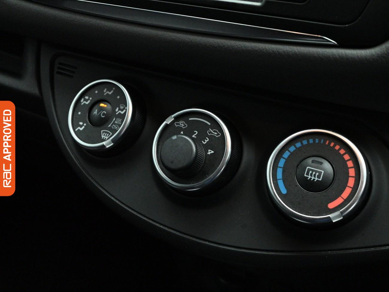 Used Toyota Yaris 2016 for sale - 77862852: Photo 14