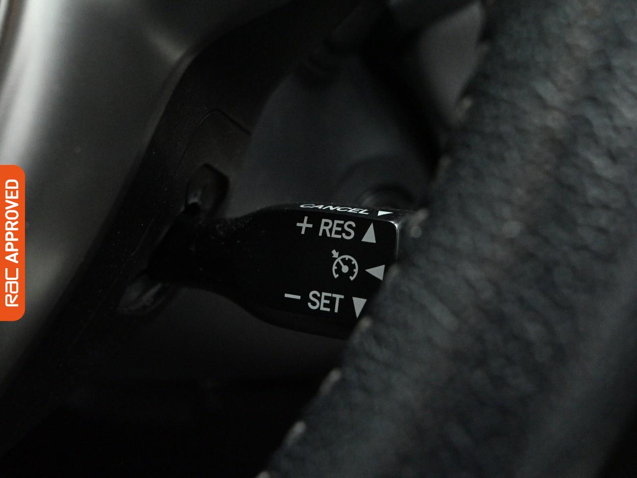 Used Toyota Yaris 2016 for sale - 77862852: Photo 16