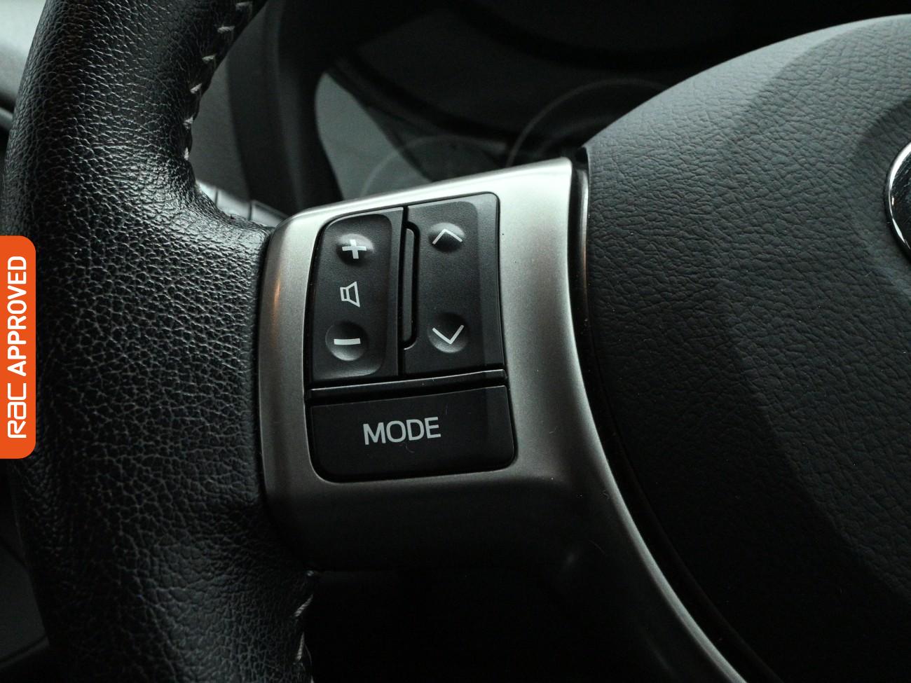 Used Toyota Yaris 2016 for sale - 77862852: Photo 21