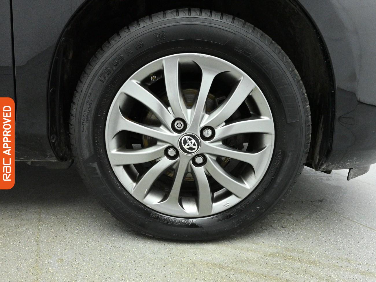 Used Toyota Yaris 2016 for sale - 77862852: Photo 26