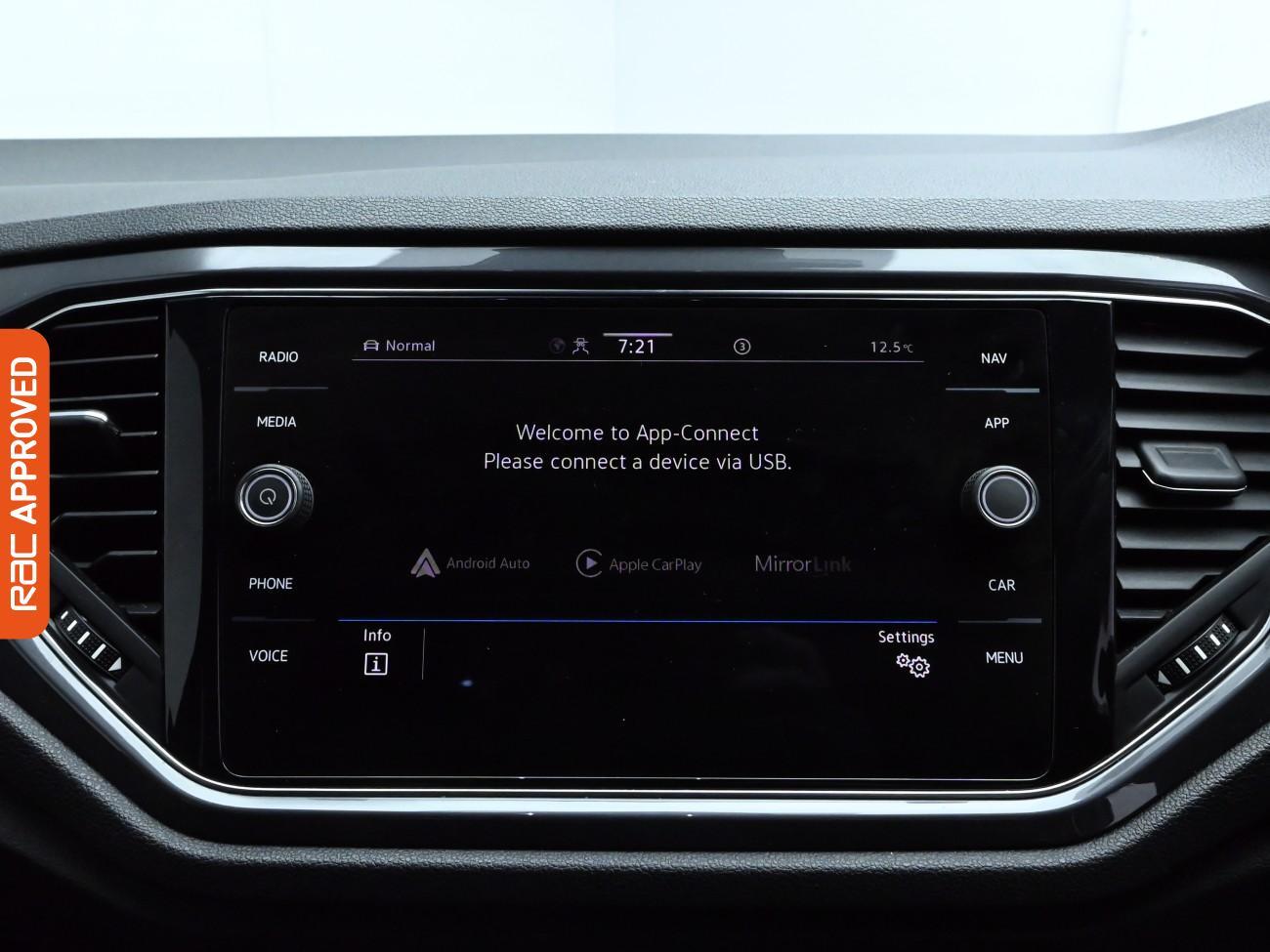 Used Volkswagen T-Roc 2021 for sale - 76558137: Photo 15