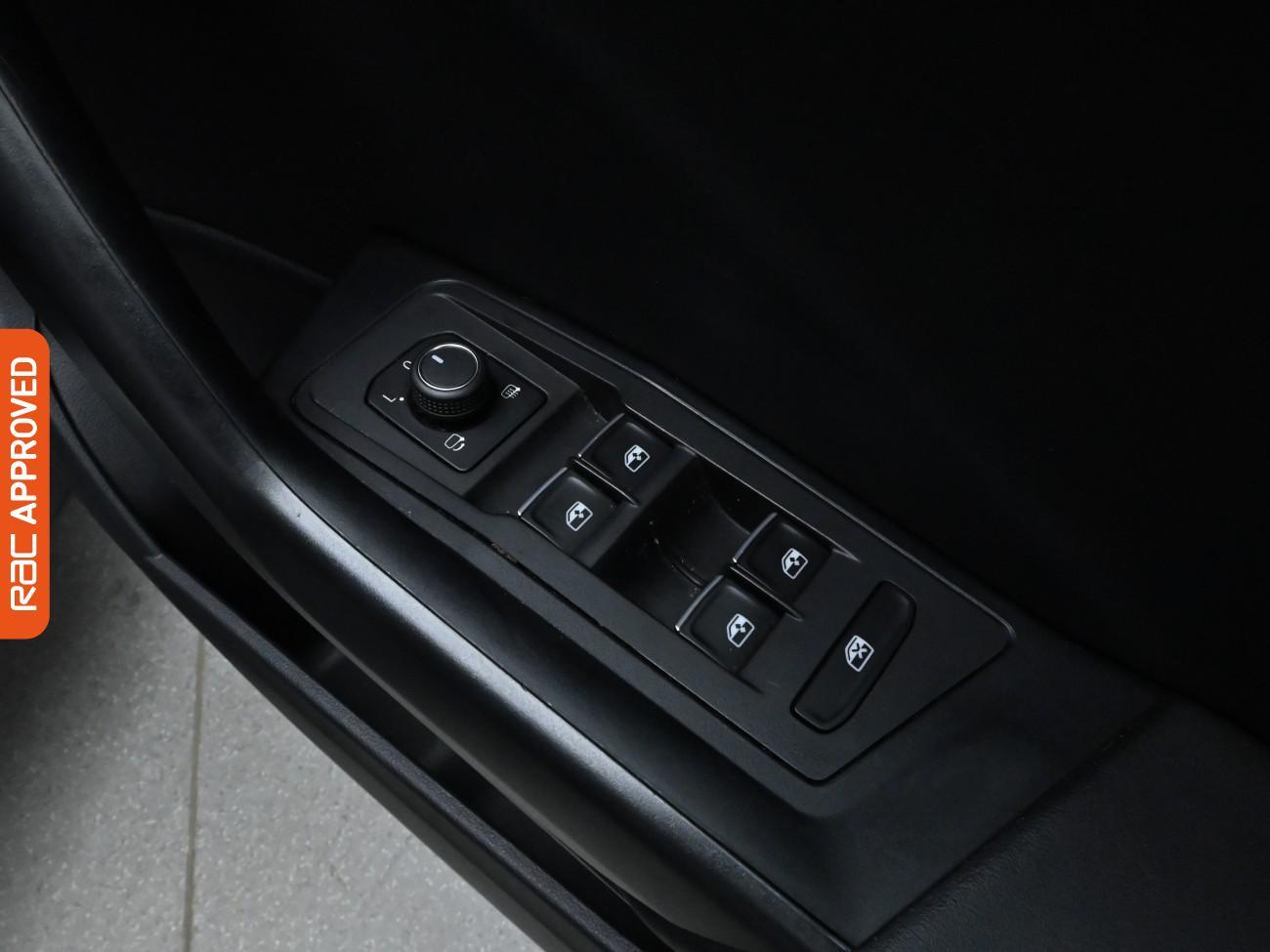 Used Volkswagen T-Roc 2021 for sale - 76558137: Photo 26