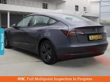 Used Tesla Model 3 2022 for sale - 76249235: Photo 2