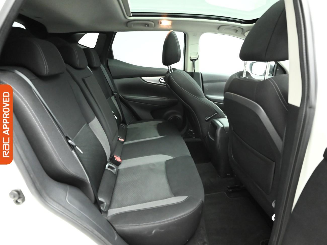 Used Nissan Qashqai 2018 for sale - 76697549: Photo 13