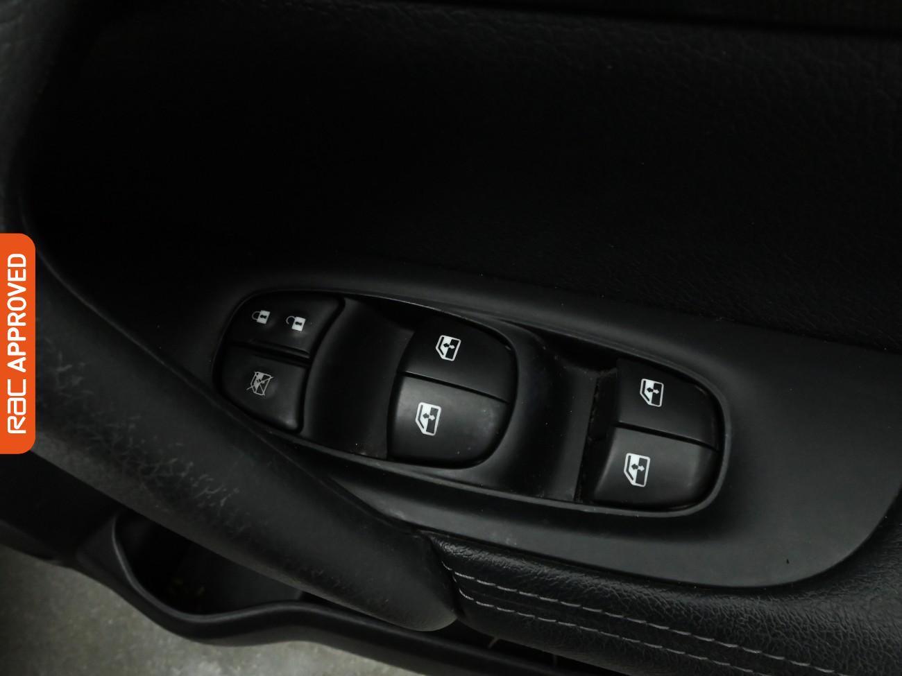 Used Nissan Qashqai 2018 for sale - 76697549: Photo 23