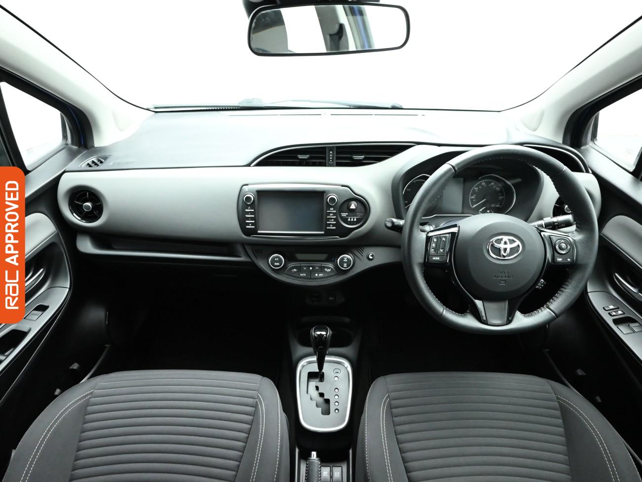 Used Toyota Yaris 2018 for sale - 77421584: Photo 2