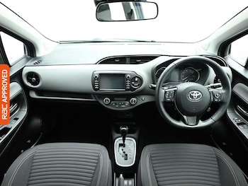 Used Toyota Yaris 2018 for sale - 77421584: Photo