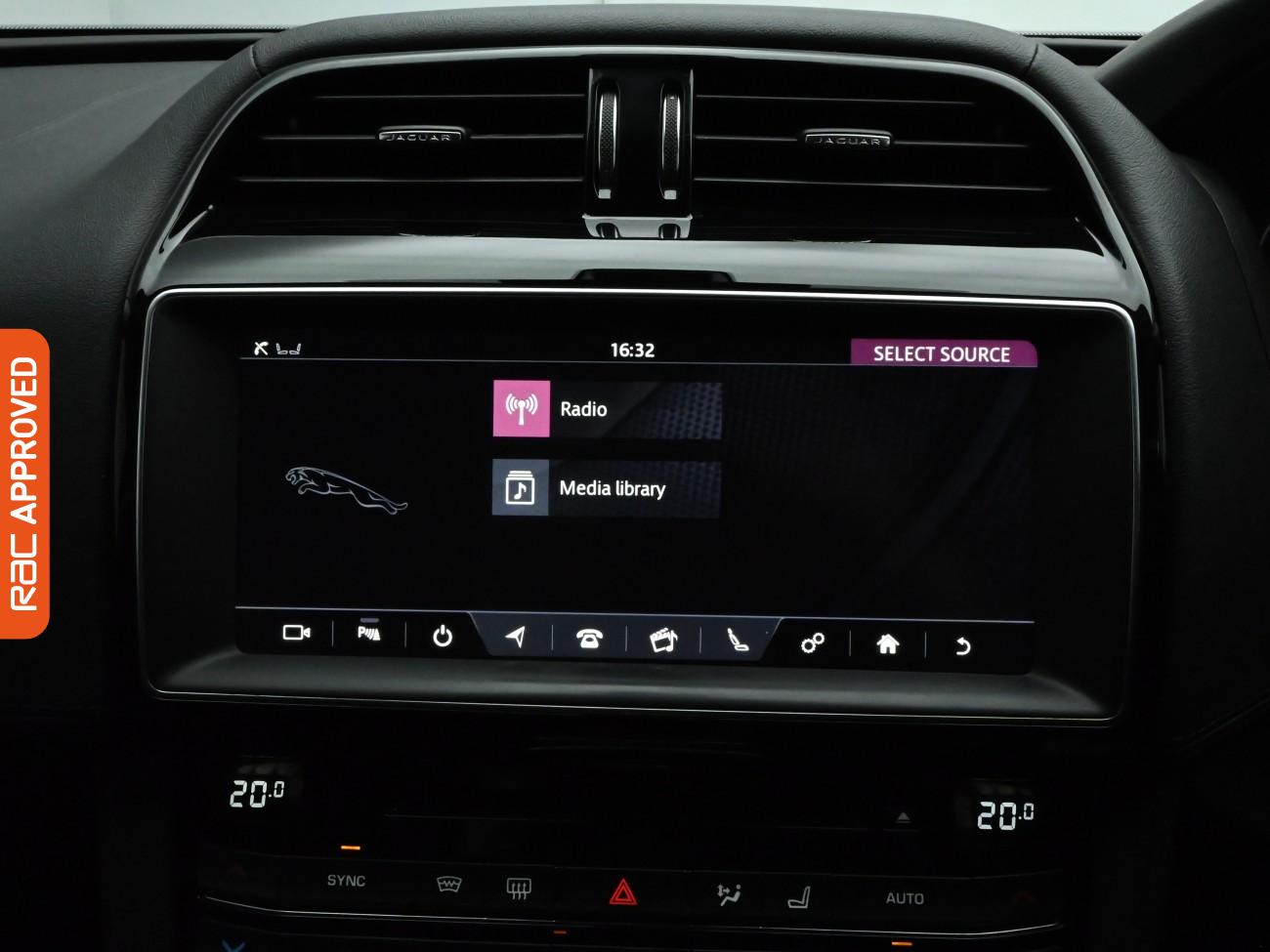 Used Jaguar F-Pace 2018 for sale - 75955591: Photo 18