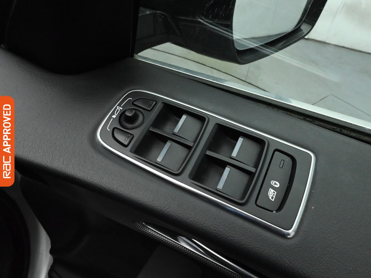 Used Jaguar F-Pace 2018 for sale - 75955591: Photo 25