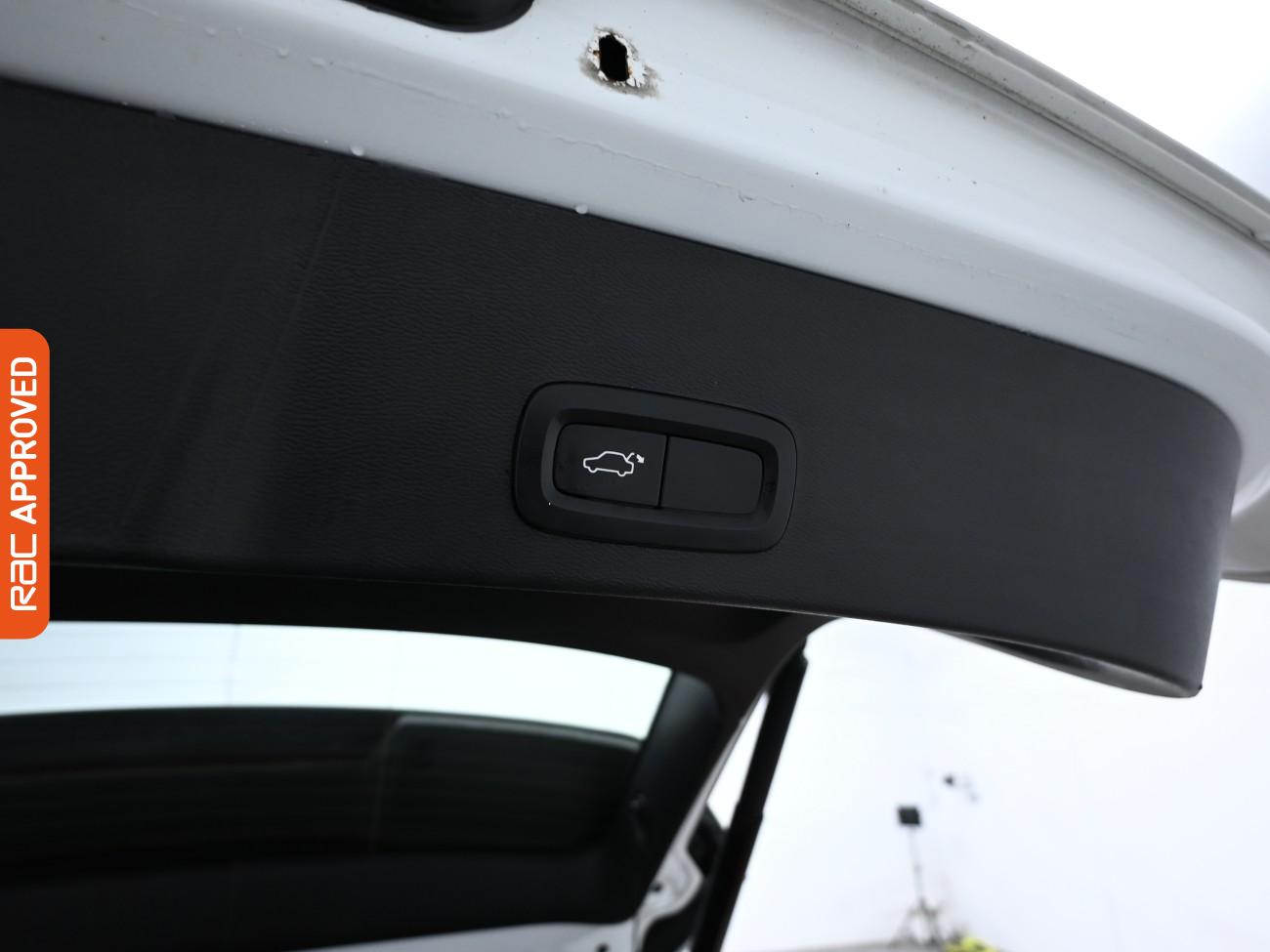 Used Volvo XC40 2018 for sale - 76896196: Photo 14