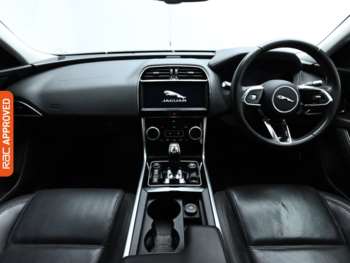 Used Jaguar XE 2019 for sale - 75016111: Photo
