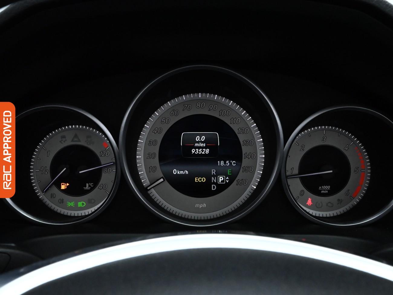 Used Mercedes-Benz E Class 2015 for sale - 76629953: Photo 11