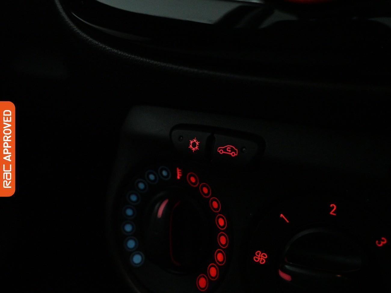 Used Vauxhall ADAM 2016 for sale - 78024779: Photo 17