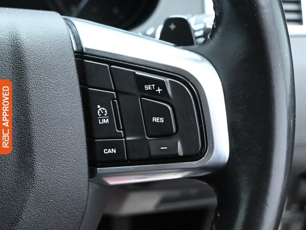 Used Land Rover Discovery Sport 2018 for sale - 75823739: Photo 24