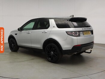 Used Land Rover Discovery Sport 2018 for sale - 75823739: Photo