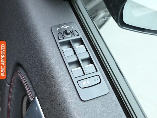 Used Land Rover Discovery Sport 2020 for sale - 76300234: Photo 24