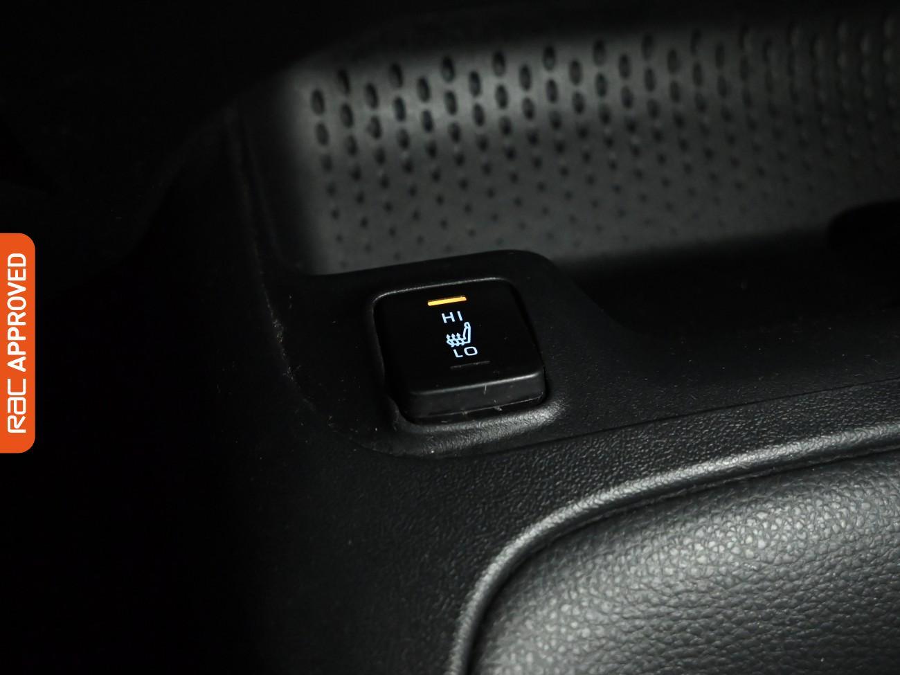 Used Toyota Corolla 2020 for sale - 76576200: Photo 19