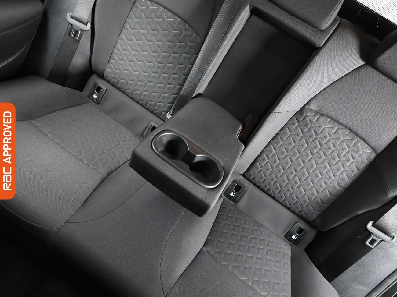 Used Toyota Corolla 2020 for sale - 76576200: Photo 23