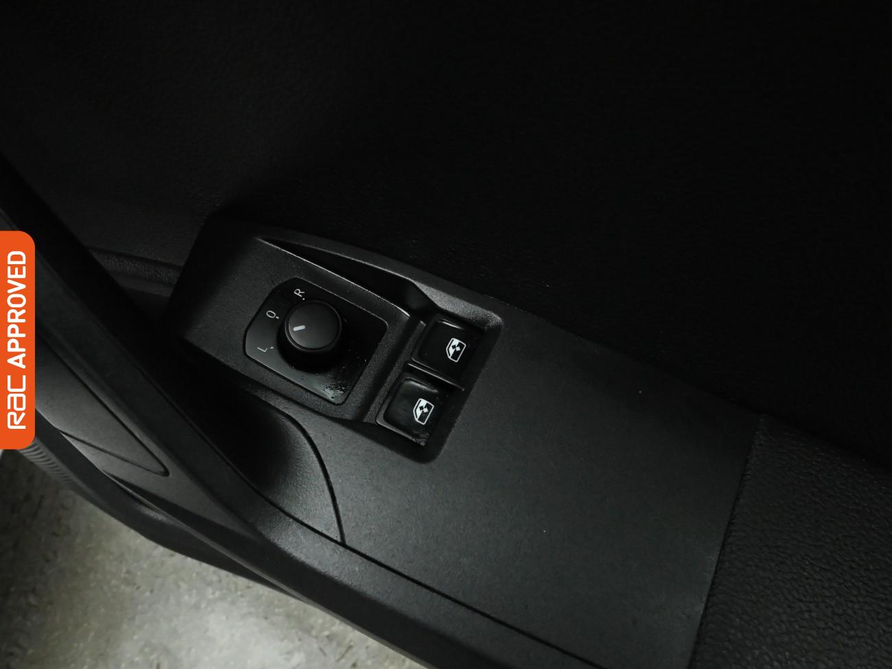 Used SEAT Ibiza 2017 for sale - 76705536: Photo 24