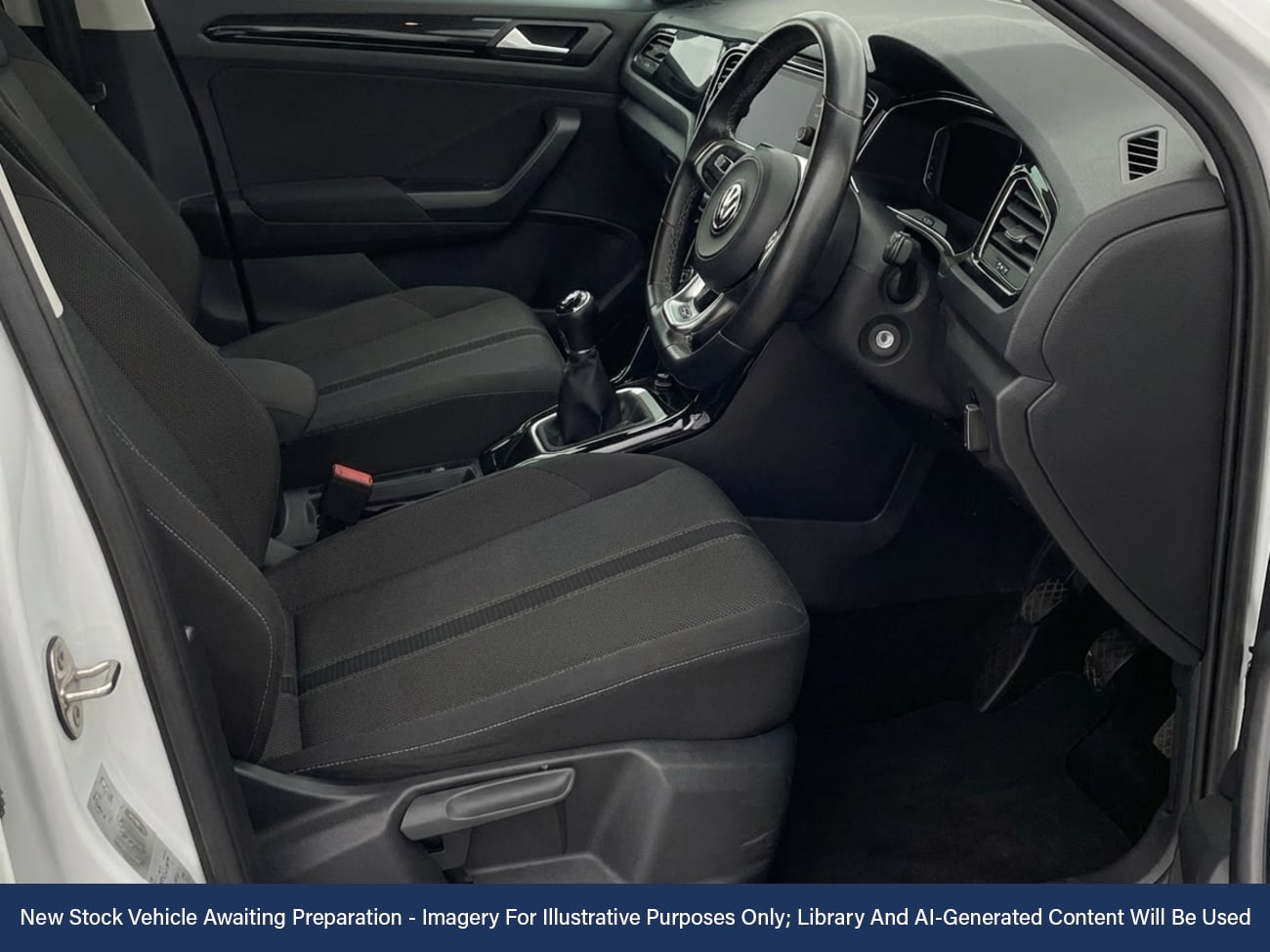 Used Volkswagen T-Roc 2021 for sale - 77158821: Photo 3