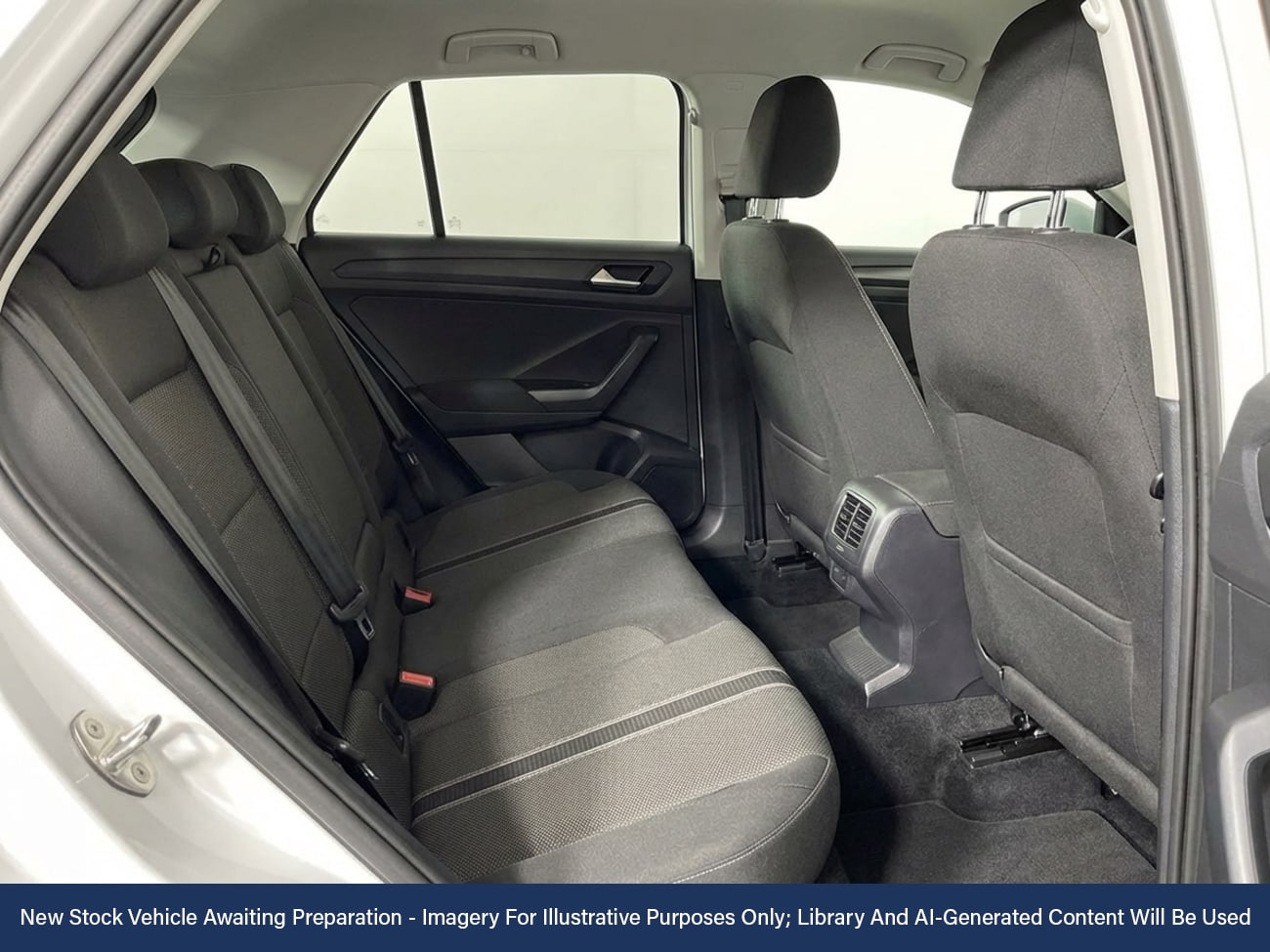 Used Volkswagen T-Roc 2021 for sale - 77158821: Photo 4