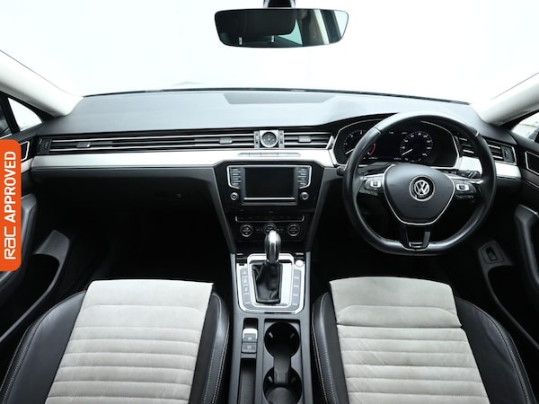 Used Volkswagen Passat 2017 for sale - 75785566: Photo 2