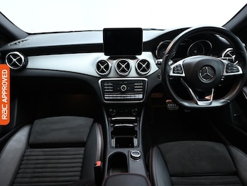 Used Mercedes-Benz GLA 2017 for sale - 77117799: Photo