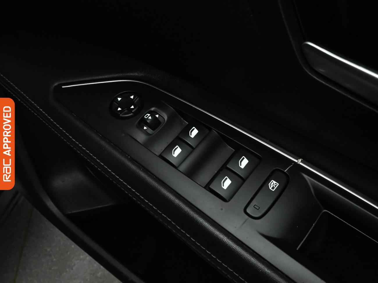 Used Peugeot 3008 2020 for sale - 76697545: Photo 25