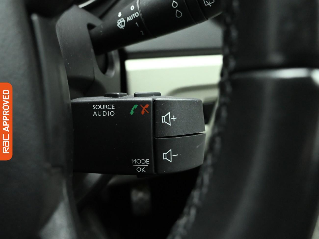 Used Renault Captur 2020 for sale - 76595837: Photo 17