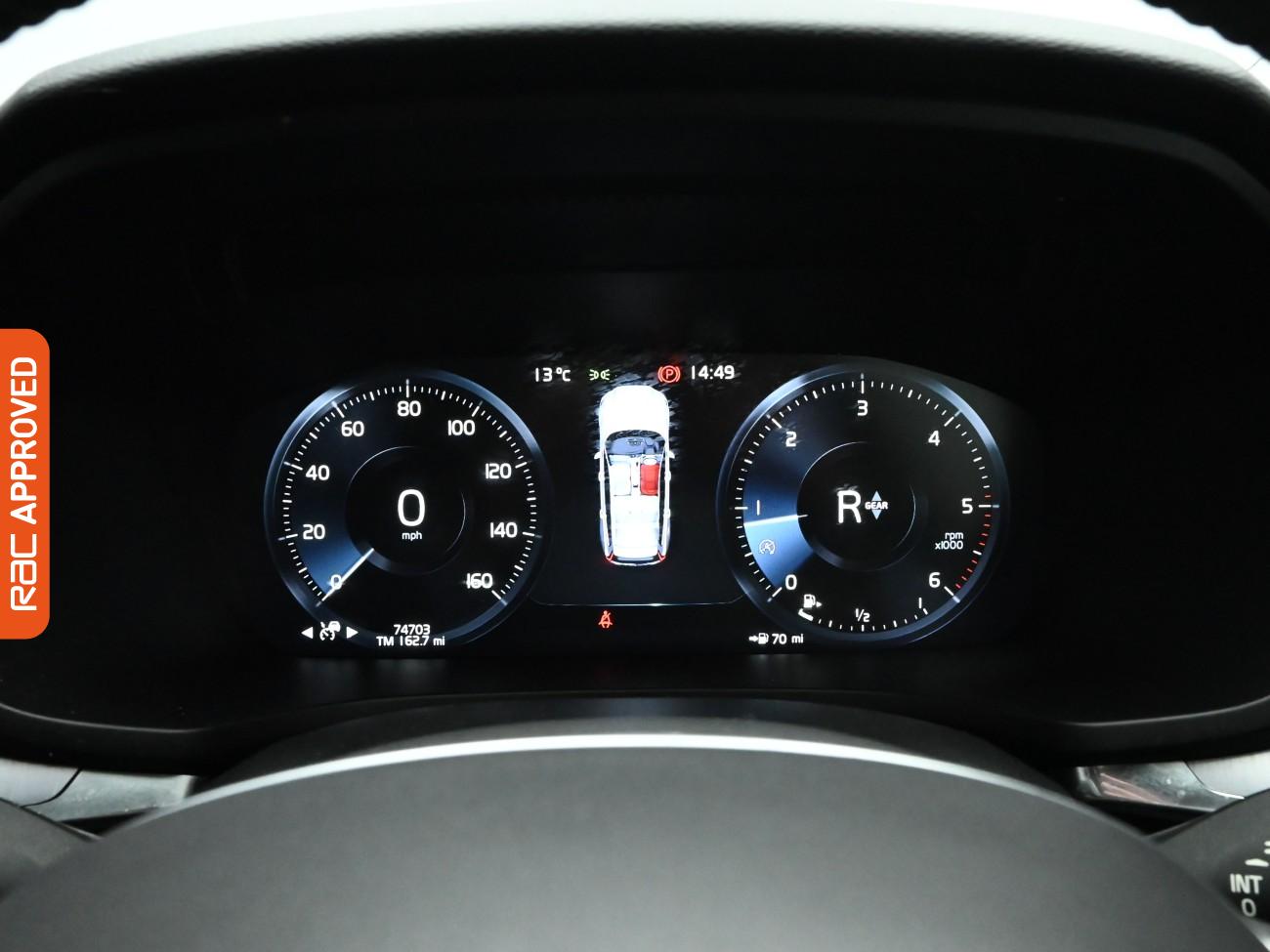 Used Volvo V60 2019 for sale - 76836362: Photo 11