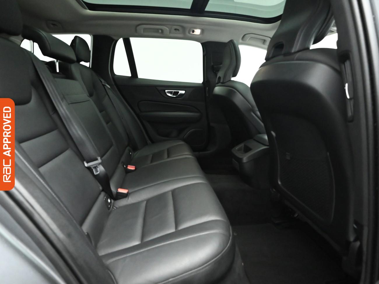 Used Volvo V60 2019 for sale - 76836362: Photo 13