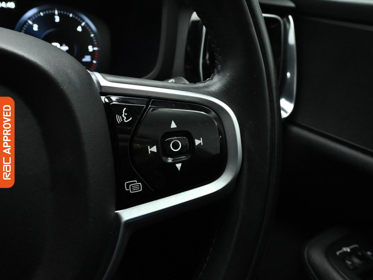 Used Volvo V60 2019 for sale - 76836362: Photo 26