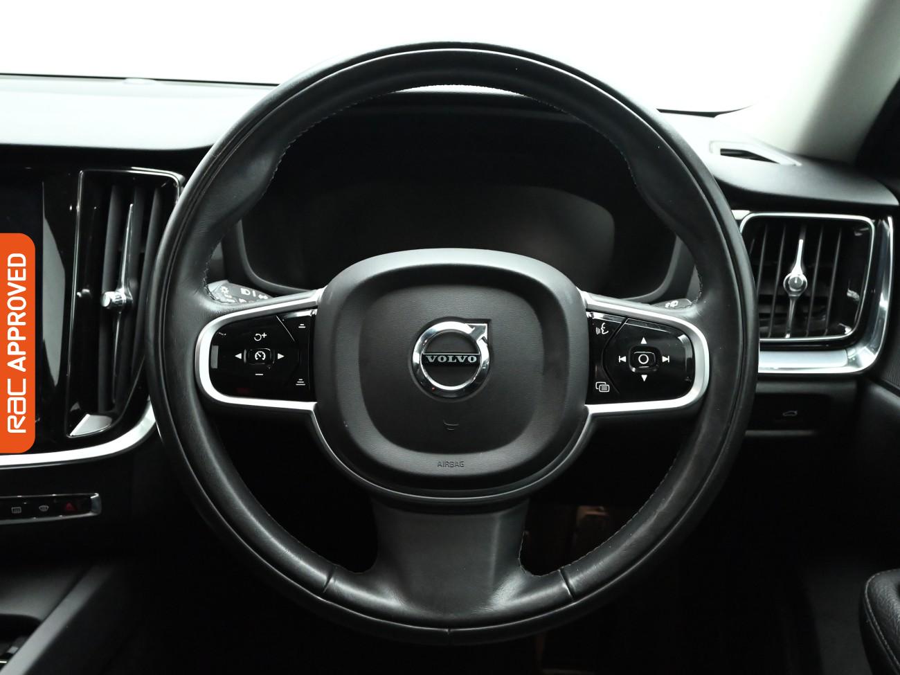 Used Volvo V60 2019 for sale - 76836362: Photo 9